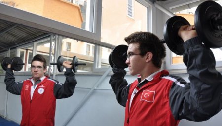 Alanyalı engelli öğrenciler spor başarılarını uluslararası alana taşıyor