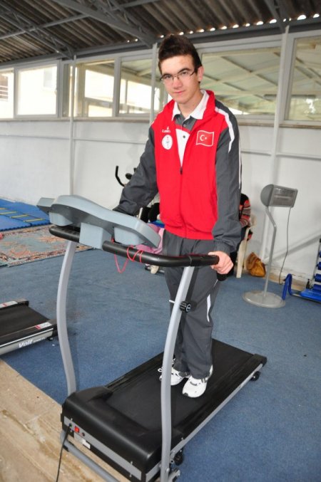 Alanyalı engelli öğrenciler spor başarılarını uluslararası alana taşıyor