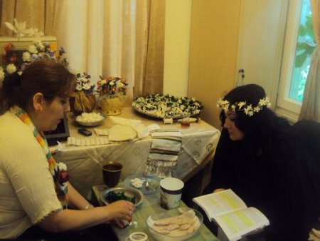 Alanyalı Hanımlara İpekten Kumaştan Sonra Çiçek Yapma Öğretilecek