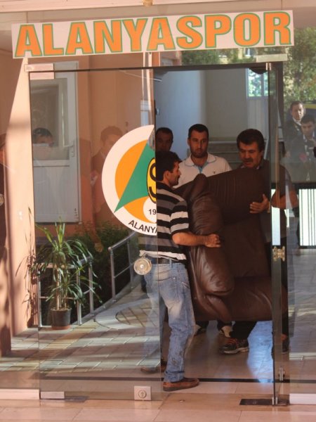 Alanyaspor haciz şoku yaşıyor