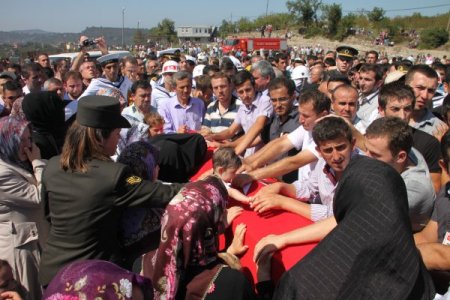 Alaplı şehidini, yaklaşık 5 bin kişiyle sonsuzluğa uğurladı