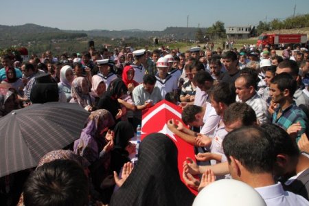 Alaplı şehidini, yaklaşık 5 bin kişiyle sonsuzluğa uğurladı