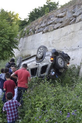 Alaplı’da 2 ayrı kazada 8 kişi yaralandı