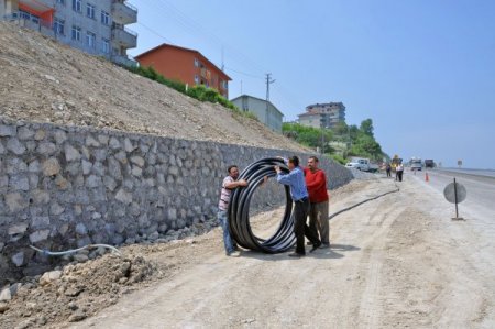 Alaplı'da Duble Yoldaki İçme Ve Atık Su Hatları Dışarı Çıkarılıyor