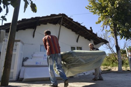 Alaplı’da ihtiyaç sahibi 3 aileye eşya yardımı yapıldı