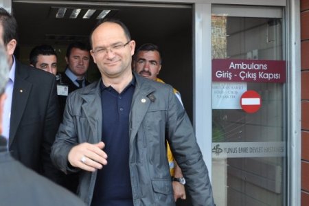 Albay Türk: Bu Sancılı Süreç Geçecek