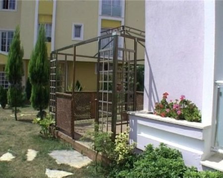 Albayın Yönetici Olduğu Sitede 'çardak' Krizi