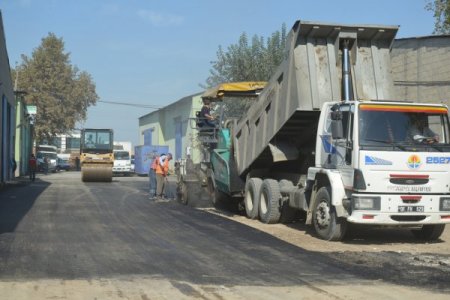 Aldırmaz, Keresteciler Sitesi'ndeki yol çalışmalarını denetledi