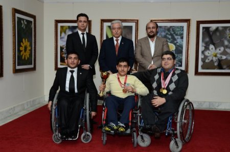 Aldırmaz: Engelliler engelsizlerle aynı mekanı paylaşabilmeli