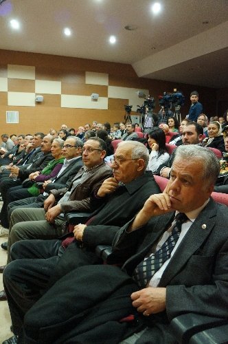 Alevi-Bektaşi'ler Kutlu Doğum için bir araya geldi