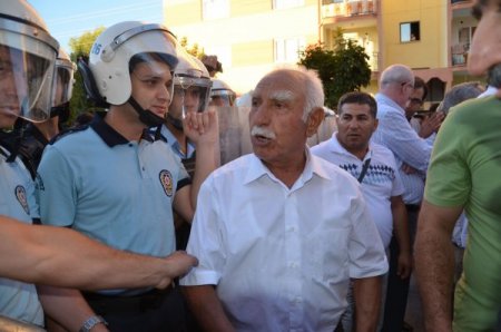 Alevi Dedesi: İçimize Provokatörleri Doldurmuşlar, Birbirimize Kırdıracaklar