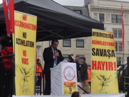 Alevi mitinginde hükümet protesto edildi