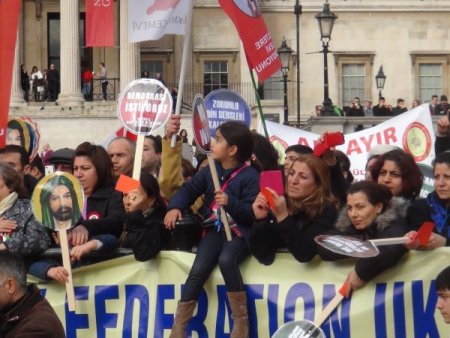 Alevi mitinginde hükümet protesto edildi