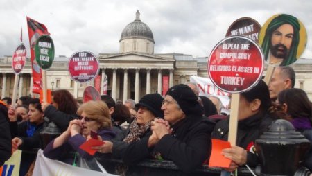 Alevi mitinginde hükümet protesto edildi