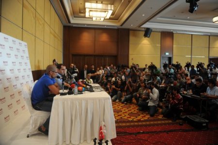 Alex: Kişisel olarak kimseyle sorunum yok, yaşanan süreç durumu buraya getirdi