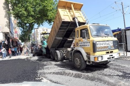 Ali Çetinkaya caddesi yeni çehresine kavuşuyor