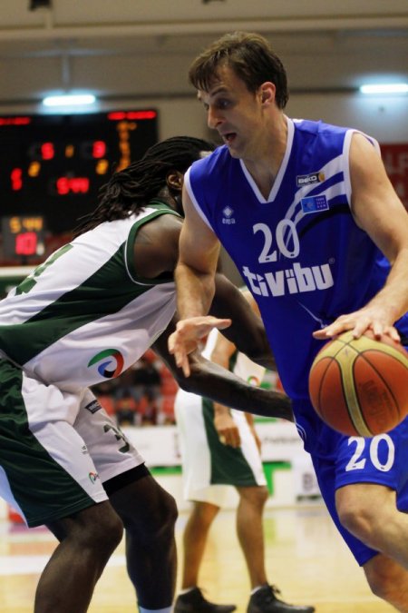 Aliağa Petkim: 81 - Türk Telekom: 79