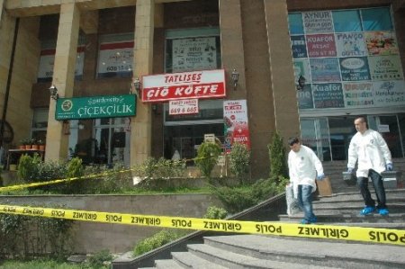 Alışveriş merkezinde cinayet