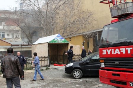 Alışveriş merkezinde yangın paniği