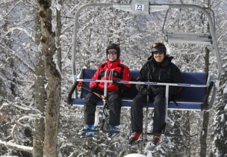 Aliyev İle Medvedev'in Kayak Keyfi