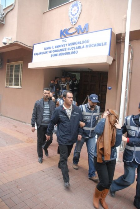 Alkolden ehliyetini kaptıranlar için sahte ehliyet bile yapmışlar