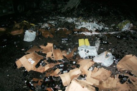 Alkollü içecek yüklü TIR, başka bir TIR'a arkadan çarptı: İkisi ağır, 3 yaralı