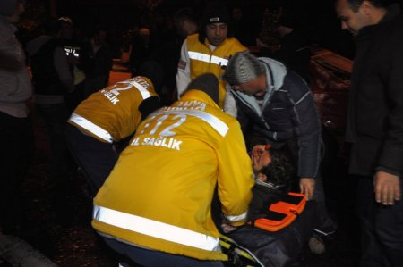 Alkollü sürücü ters yönde gitti, 4 araç birbirine girdi: 7 yaralı
