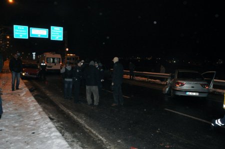 Alkollü sürücü ters yönde gitti, 4 araç birbirine girdi: 7 yaralı