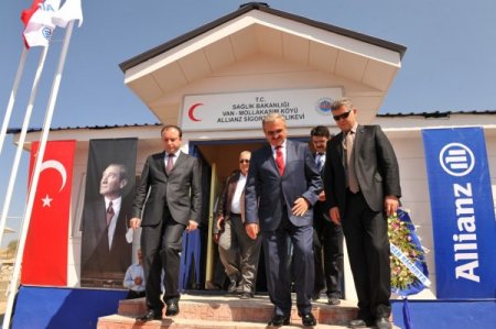 Allianz Sigorta Van'da okul açtı