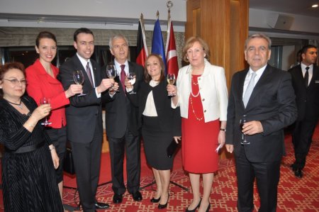 Alman Bakan: Türkiye açılımını İzmir’den başlatmak istiyoruz