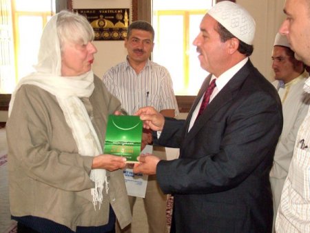 Alman Heyet, Tarihi Camiyi Gezerek Ezan Ve Kur’an Dinledi