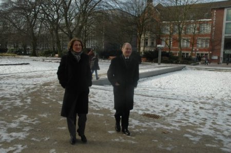 Almanya’da “süper Seçim Yılı” Olarak Kabul Edilen 2011’in İlk Seçimi Hamburg’ta Başladı