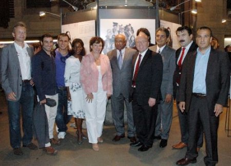 "almanya'ya Sonradan Yerleşenlere Bakış Açısı Değişmeli"