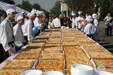 Almatı’da 'elma tadında' festival