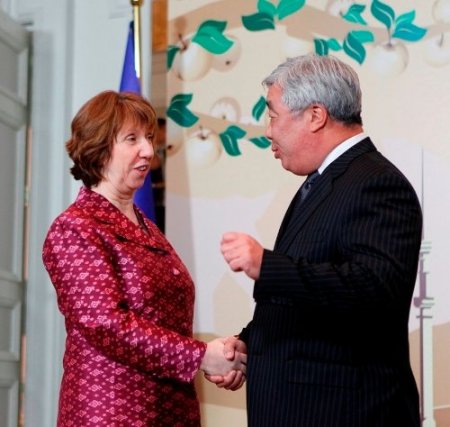 Almatı'da İran'la nükleer görüşmeler yapılıyor