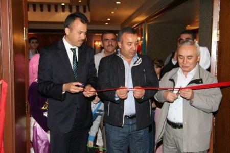 Almatı’da Türk el sanatları kermesi yoğun ilgi gördü