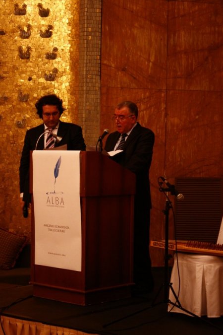 Alp Dağları’nın eteklerinde dostluk ve barış çağrısı