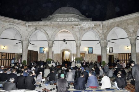 Alparslan Türkeş İçin Mevlid Okutuldu