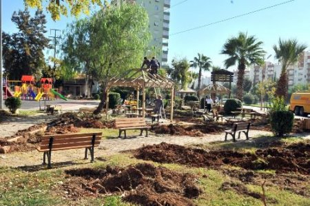 Alparslan Türkeş Parkı Yenileniyor