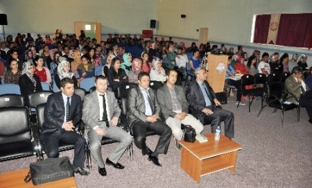 Alparslan Üniversitesi'nde öğrencilere sigorta sektörü anlatıldı