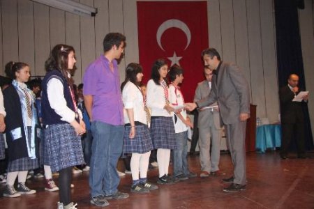 Alpaslan Ali Can Koleji'nden Coşkulu Mezuniyet Töreni