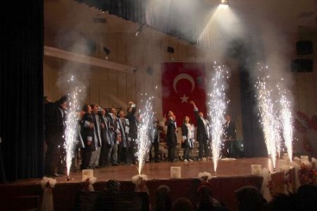 Alpaslan Ali Can Koleji'nden Coşkulu Mezuniyet Töreni