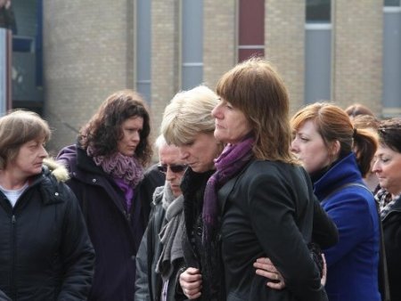 Alphen aan den Rijn saldırısının ikinci yıldönümünde anma töreni