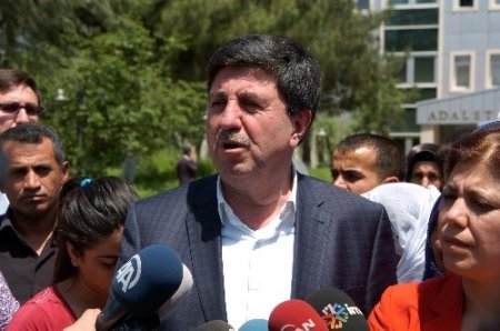 Altan Tan: Dersim olaylarını açıklayan Başbakan faili meçhulleri de açıklasın