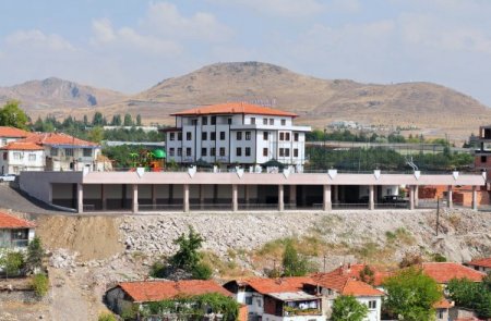 Altıağaç-Karaağaç mahalleleri bilgi evi, aile merkezi ve pazar yerine kavuştu