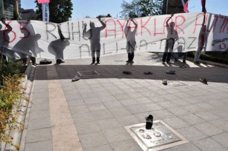 ‘Altın ayaklar’a Eskişehirsporlu taraftarlar tepki gösterdi