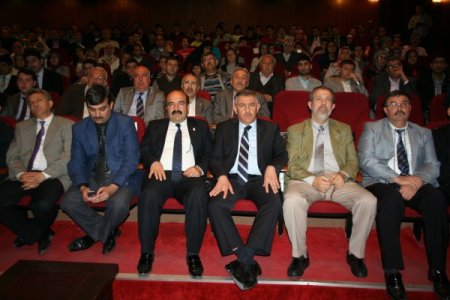 "Altın Çocuk, Girmeye Korktuğumuz Semtlerin Yolunu Açtı"