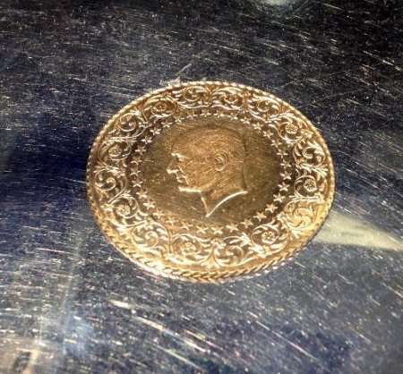 Altın fiyatlarının düşmesi kuyumcuların işlerini arttırdı (Özel)