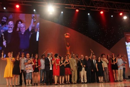 Altın Koza’da en iyi film: Bababım sesi