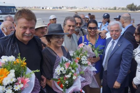 Altın Koza'ya katılacak sanatçılar Adana'ya geldi